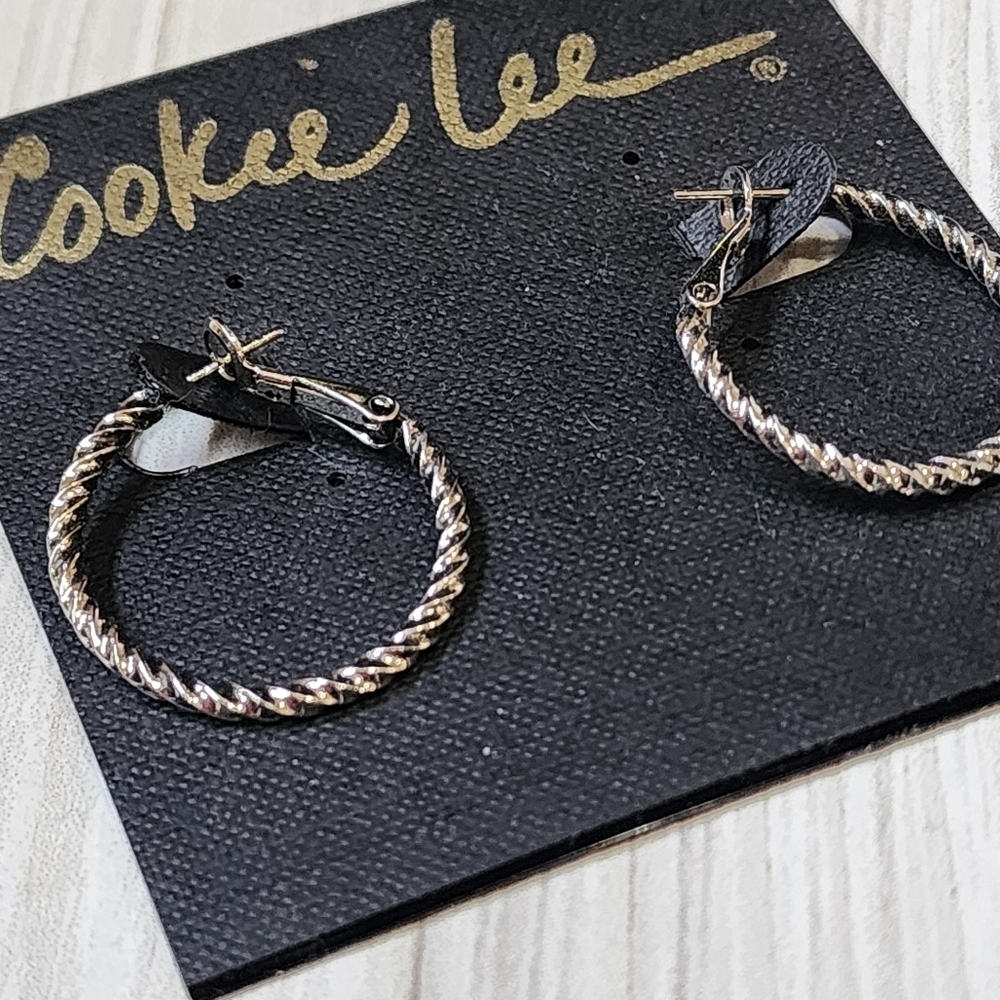 Cookie Lee Twisted Silver Hoop Earrings #25910 NWT - Picture 3 of 5